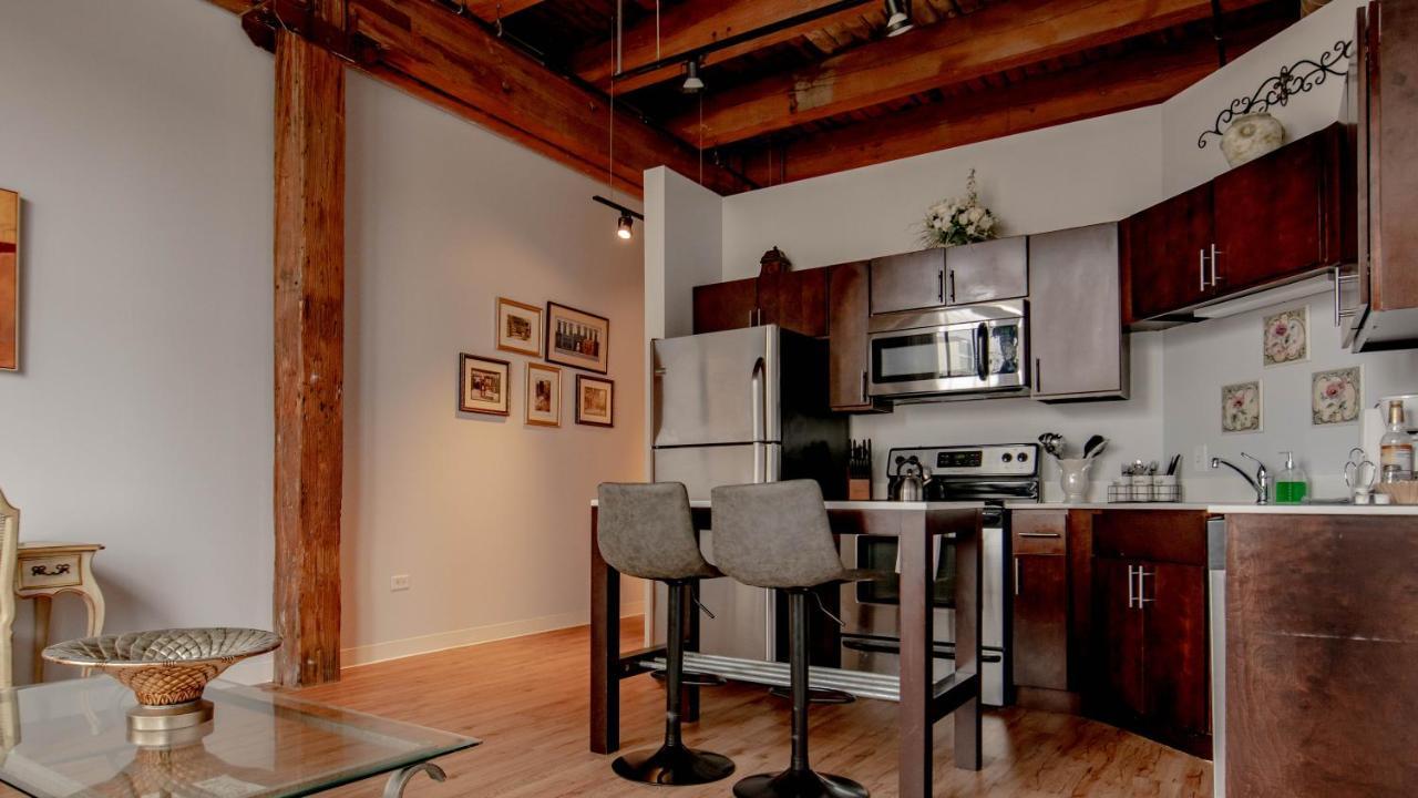 Luxery Stay Chicago - Themed Units! Close To Downtown, Mccormick Place & Wintrust Arena 外观 照片