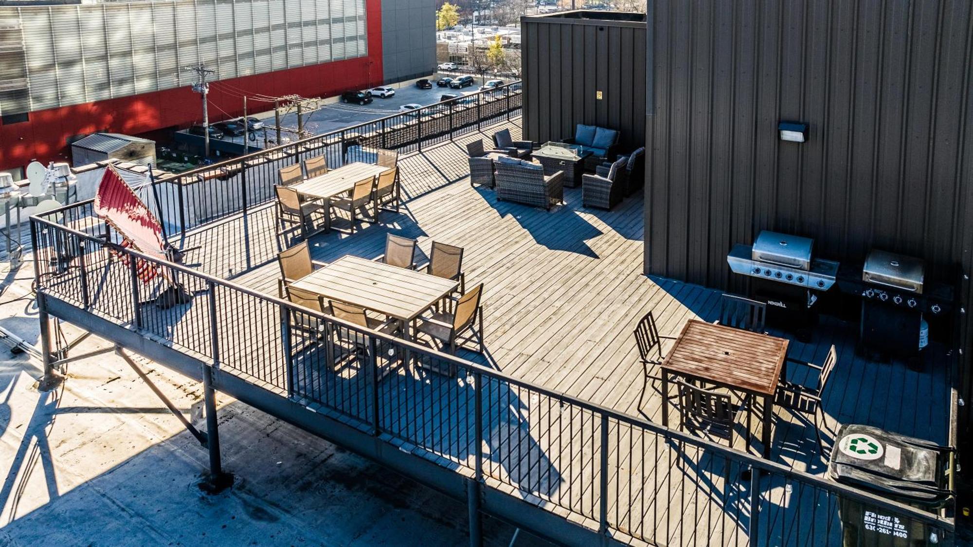 Luxery Stay Chicago - Themed Units! Close To Downtown, Mccormick Place & Wintrust Arena 外观 照片