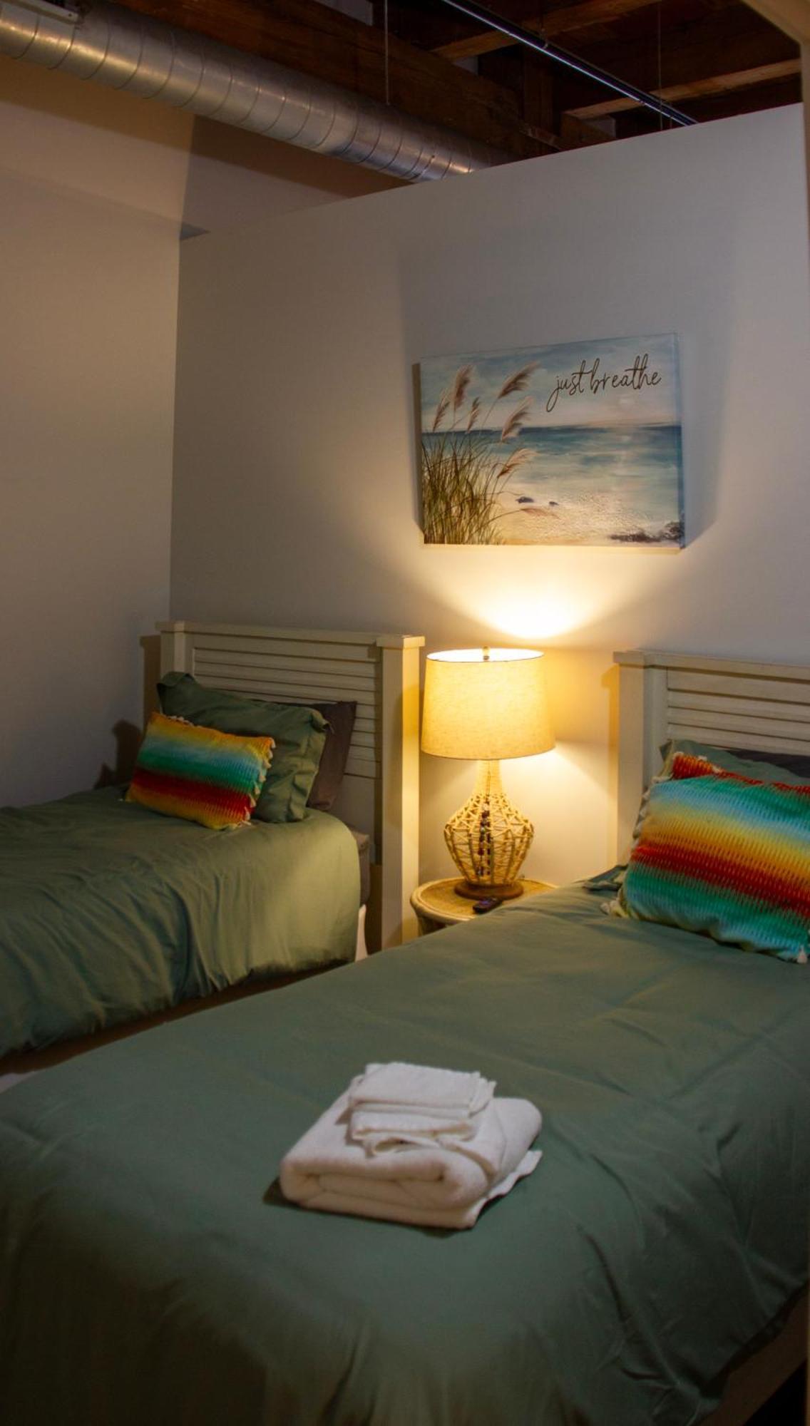 Luxery Stay Chicago - Themed Units! Close To Downtown, Mccormick Place & Wintrust Arena 外观 照片
