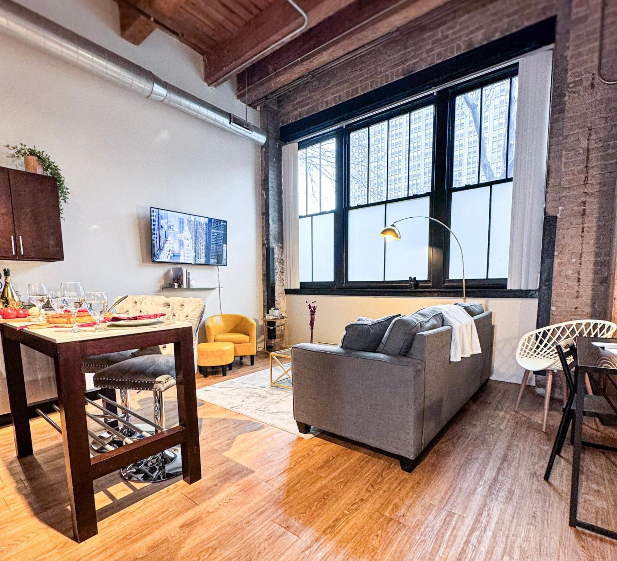 Luxery Stay Chicago - Themed Units! Close To Downtown, Mccormick Place & Wintrust Arena 外观 照片