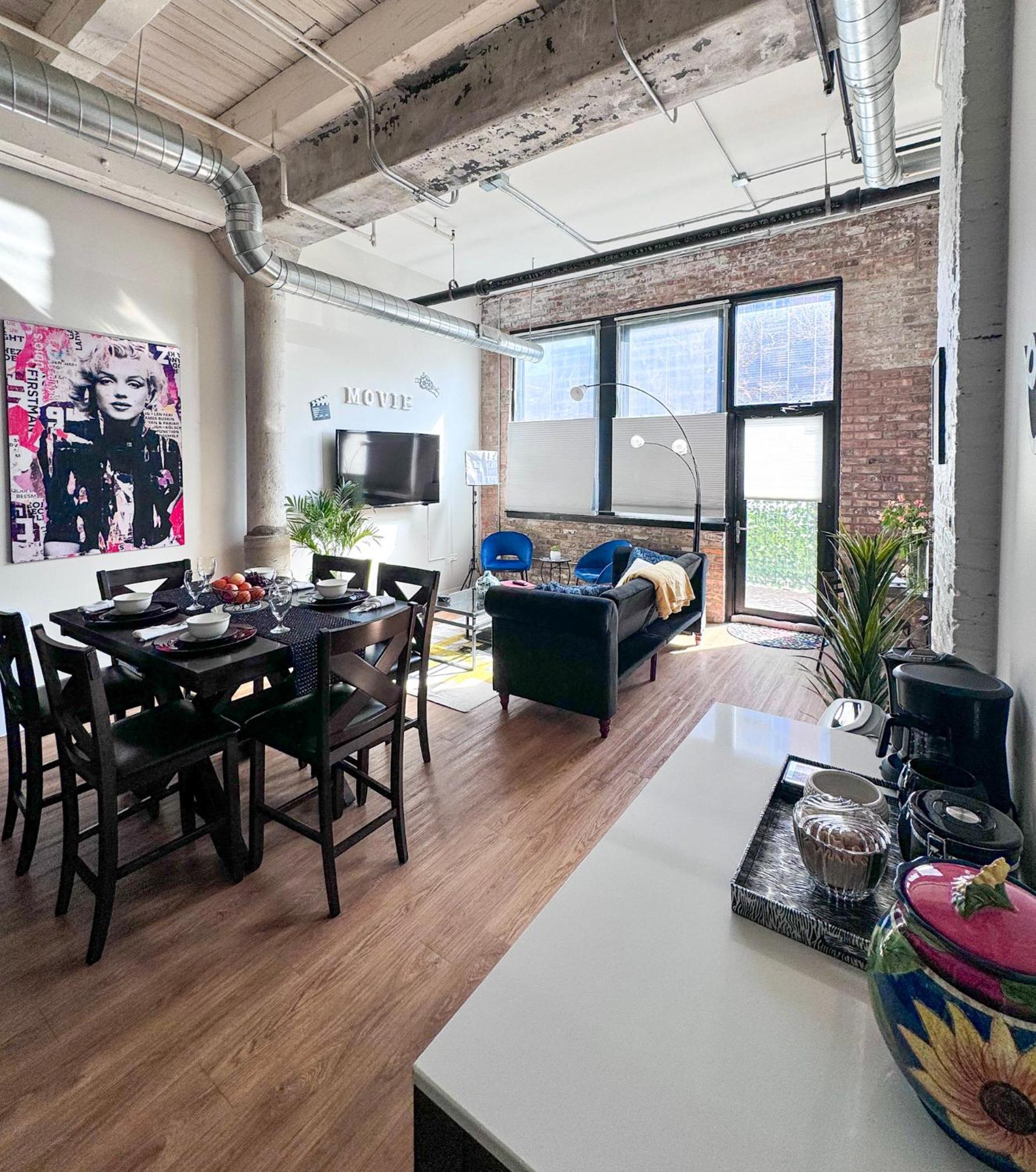 Luxery Stay Chicago - Themed Units! Close To Downtown, Mccormick Place & Wintrust Arena 外观 照片